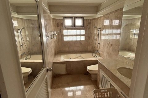 Кондоминиум с 3 спальнями в Банг-Кхо-Лаеме, Бангкок, Таиланд № 148382 - фото 12