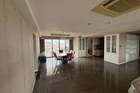 Кондоминиум с 3 спальнями в Банг-Кхо-Лаеме, Бангкок, Таиланд № 148382 - фото 5