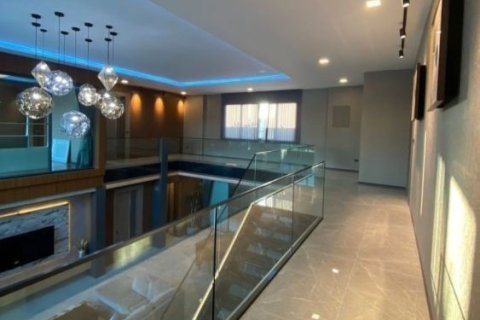 House in Pattaya, Thailand 5 bedrooms № 168151 - photo 10