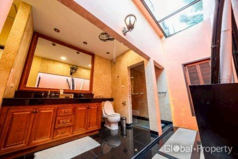 House in Pattaya, Thailand 3 bedrooms № 168150 - photo 14