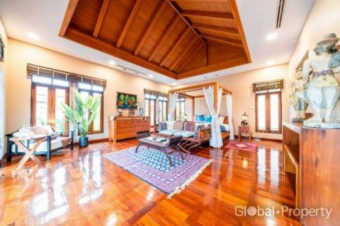 House in Pattaya, Thailand 3 bedrooms № 168150 - photo 7