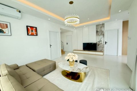 Maison à Pattaya, Thaïlande 6 chambres № 168149 - photo 8