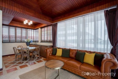 House in Pattaya, Thailand 4 bedrooms № 168148 - photo 17