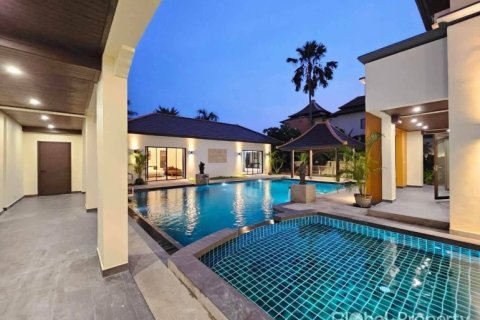 Дом в Паттайе, Таиланд с 6 спальнями № 168152 - фото 8