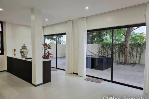 Дом в Паттайе, Таиланд с 6 спальнями № 168152 - фото 14