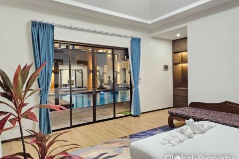 Дом в Паттайе, Таиланд с 6 спальнями № 168152 - фото 12