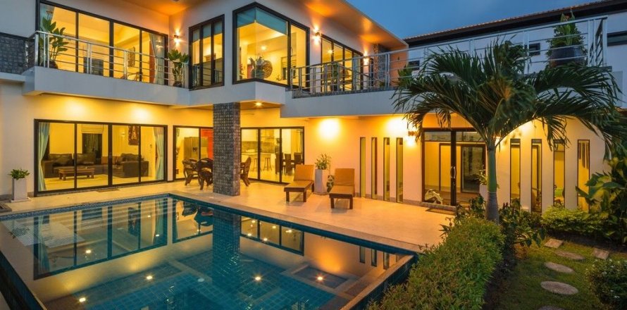 Дуплекс в Пхукете, Таиланд с 5 спальнями  № 137559