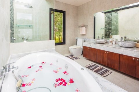 Дуплекс в Пхукете, Таиланд с 5 спальнями  № 137559 - фото 13