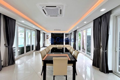 Maison à Pattaya, Thaïlande 4 chambres № 196937 - photo 6
