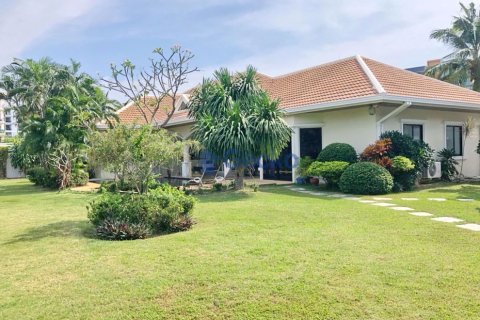 Maison à Pattaya, Thaïlande 3 chambres № 196940 - photo 3