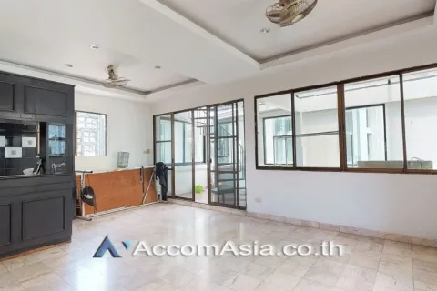 Haus in Watthana, Bangkok, Thailand 10 Schlafzimmer № 216565 - Foto 7