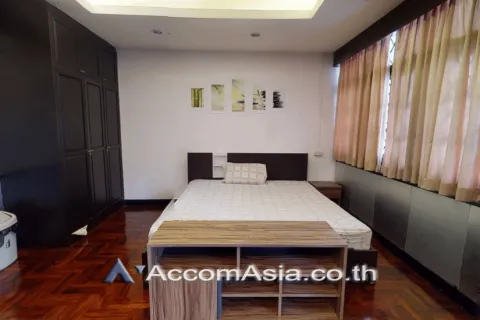 Haus in Watthana, Bangkok, Thailand 10 Schlafzimmer № 216565 - Foto 3