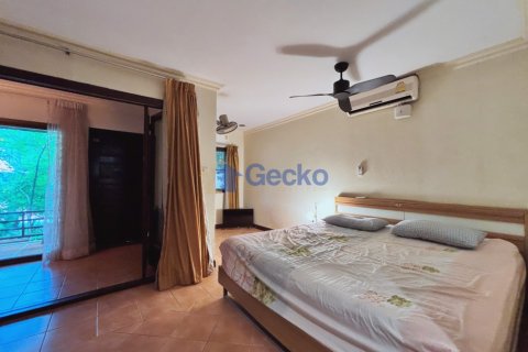 Condo in Pattaya, Thailand, 1 bedroom  № 195832 - photo 8