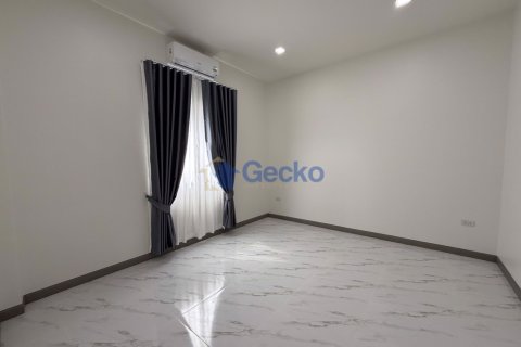 Дом в Паттайе, Таиланд с 3 спальнями  № 195830 - фото 7