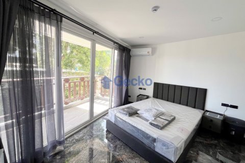 Condo in Pattaya, Thailand, 3 bedrooms  № 195827 - photo 27