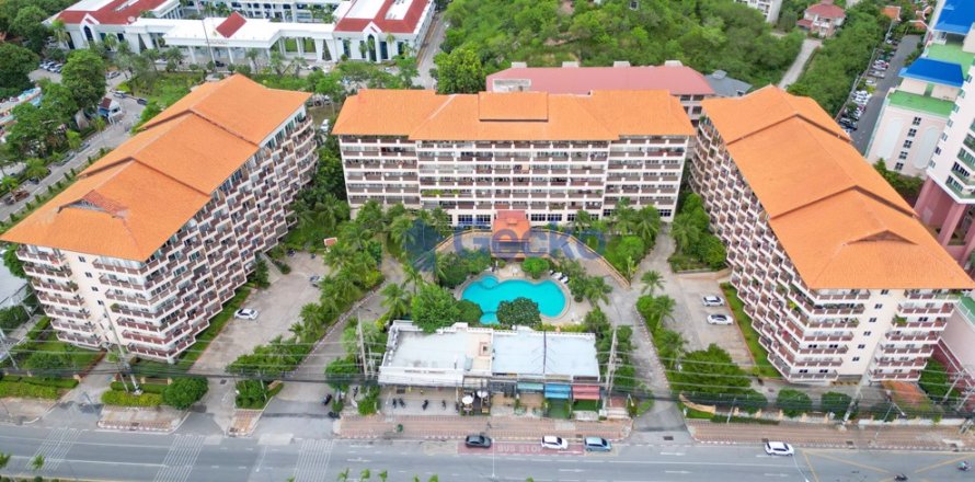 Condo in Pattaya, Thailand, 3 bedrooms  № 195827