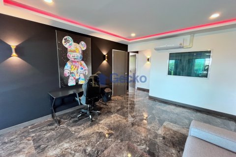 Condo in Pattaya, Thailand, 3 bedrooms  № 195827 - photo 24