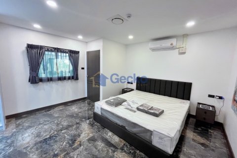 Condo in Pattaya, Thailand, 3 bedrooms  № 195827 - photo 19