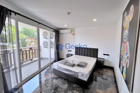 Condo in Pattaya, Thailand, 3 bedrooms  № 195827 - photo 12
