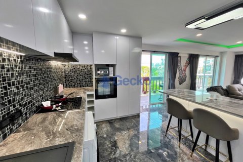 Condo in Pattaya, Thailand, 3 bedrooms  № 195827 - photo 7