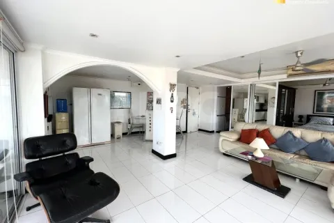 Condominio de 1 dormitorio en Pattaya, Tailandia № 212042 - foto 12
