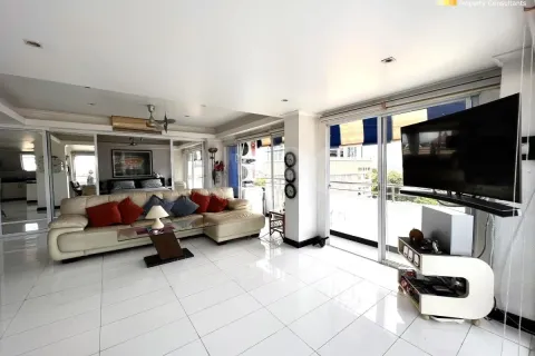 Condominio de 1 dormitorio en Pattaya, Tailandia № 212042 - foto 11