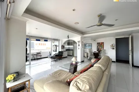 Condominio de 1 dormitorio en Pattaya, Tailandia № 212042 - foto 8