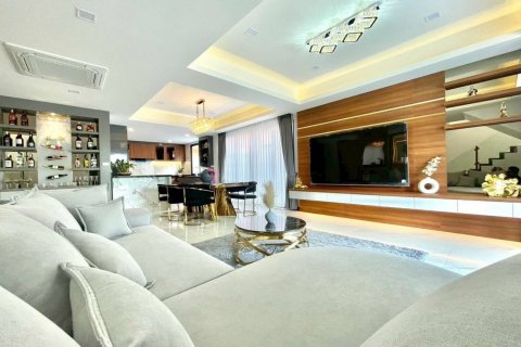 Вилла в Паттайе, Таиланд с 6 спальнями  № 136240 - фото 3