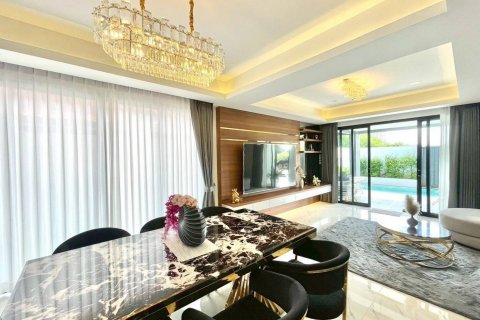 Вилла в Паттайе, Таиланд с 6 спальнями  № 136240 - фото 10