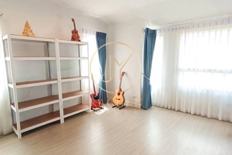 Maison à Bang Bua Thong, Thaïlande 3 chambres № 170641 - photo 16