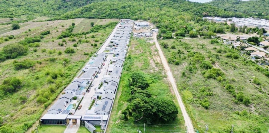 Земельный участок в Хуа Хине, Таиланд 13560м2 № 170636