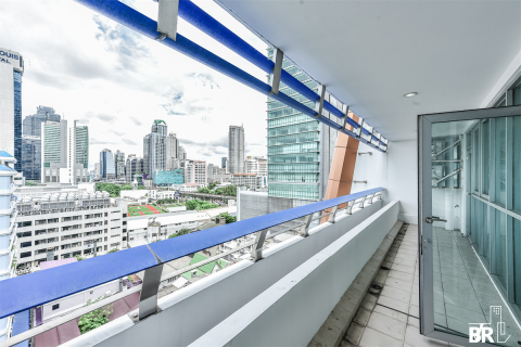 Condo in Bangkok, Thailand, 2 bedrooms  № 188090