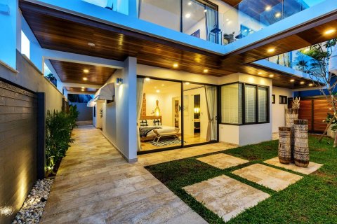 House in Ko Samui, Thailand 6 bedrooms № 180726 - photo 27