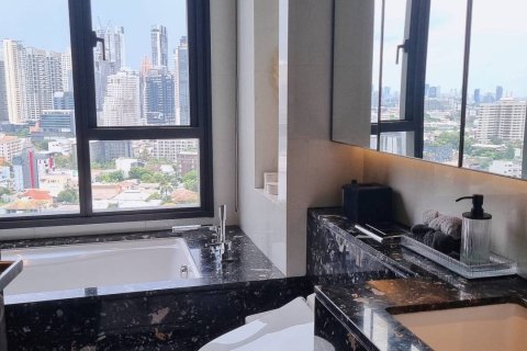 Condo in Bangkok, Thailand, 2 bedrooms  № 180724 - photo 12