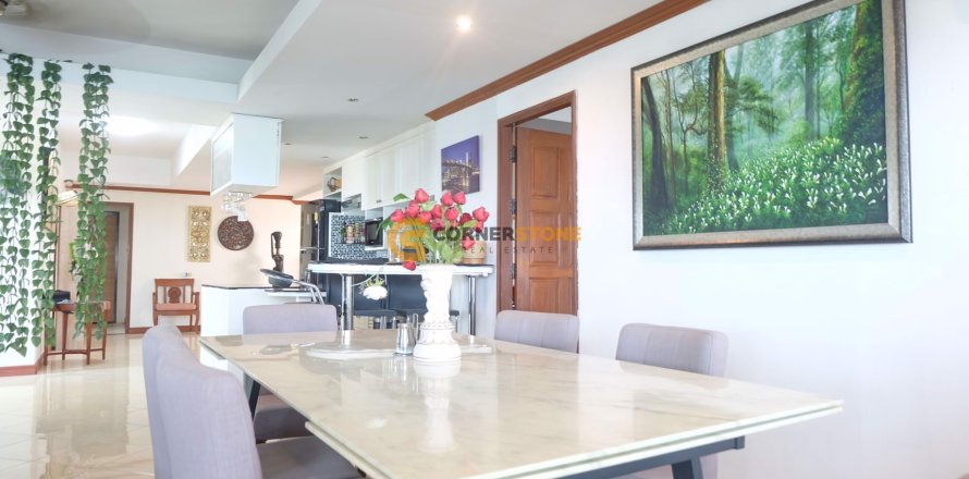 Studio in the Condo on Jomtien Beach, Pattaya, Thailand  № 57486