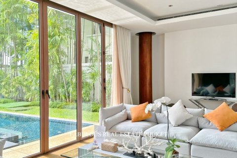Villa in Ko Kaeo, Thailand 6 bedrooms № 179738 - photo 7