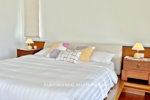 Villa in Ko Kaeo, Thailand 6 bedrooms № 179738 - photo 21