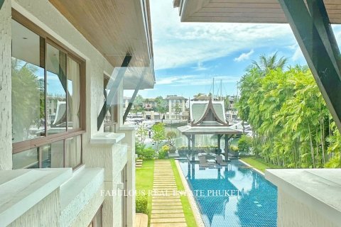 Villa in Ko Kaeo, Thailand 6 bedrooms № 179738 - photo 3