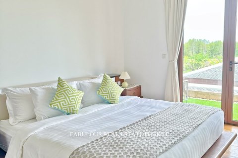 Villa in Ko Kaeo, Thailand 6 bedrooms № 179738 - photo 17