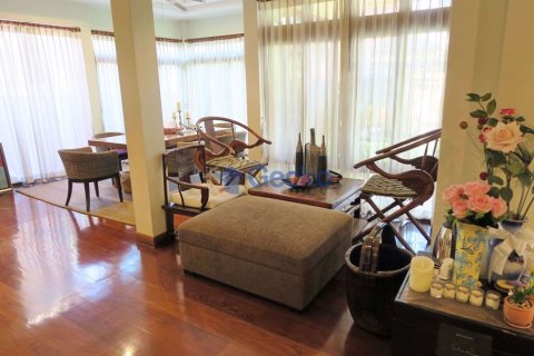 Maison à Pattaya, Thaïlande 4 chambres № 197094 - photo 6