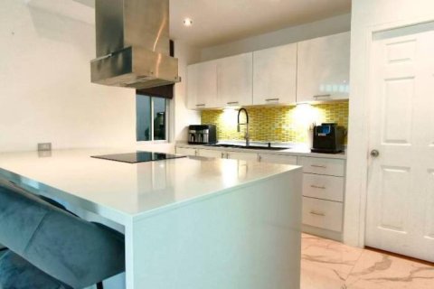 Вилла в Паттайе, Таиланд с 3 спальнями  № 158771 - фото 8