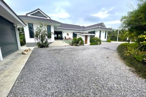 Вилла в Пран Бури, Таиланд с 3 спальнями  № 158773 - фото 3