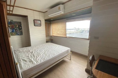 Condo in Suan Luang, Bangkok, Thailand, 10 bedrooms  № 158772 - photo 4