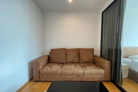 Студия в кондо в Банг Раке, Бангкок, Таиланд № 153077 - фото 10