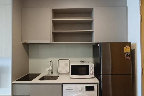 Студия в кондо в Банг Раке, Бангкок, Таиланд № 153077 - фото 13