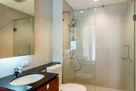 Студия в кондо в Сатхоне, Бангкок, Таиланд № 156673 - фото 5