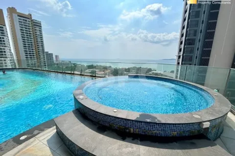 Condominio de 2 dormitorios en Pattaya, Tailandia № 210828 - foto 2
