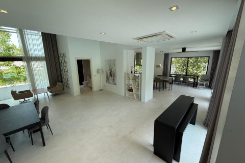 Villa in Hua Hin, Thailand 5 bedrooms № 163447 - photo 16