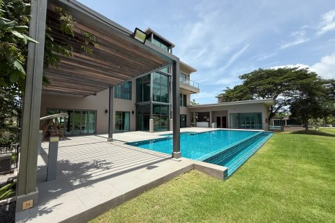 Villa in Hua Hin, Thailand 5 bedrooms № 163447 - photo 25