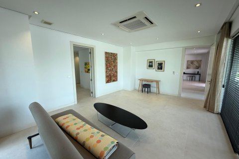 Villa in Hua Hin, Thailand 5 bedrooms № 163447 - photo 9